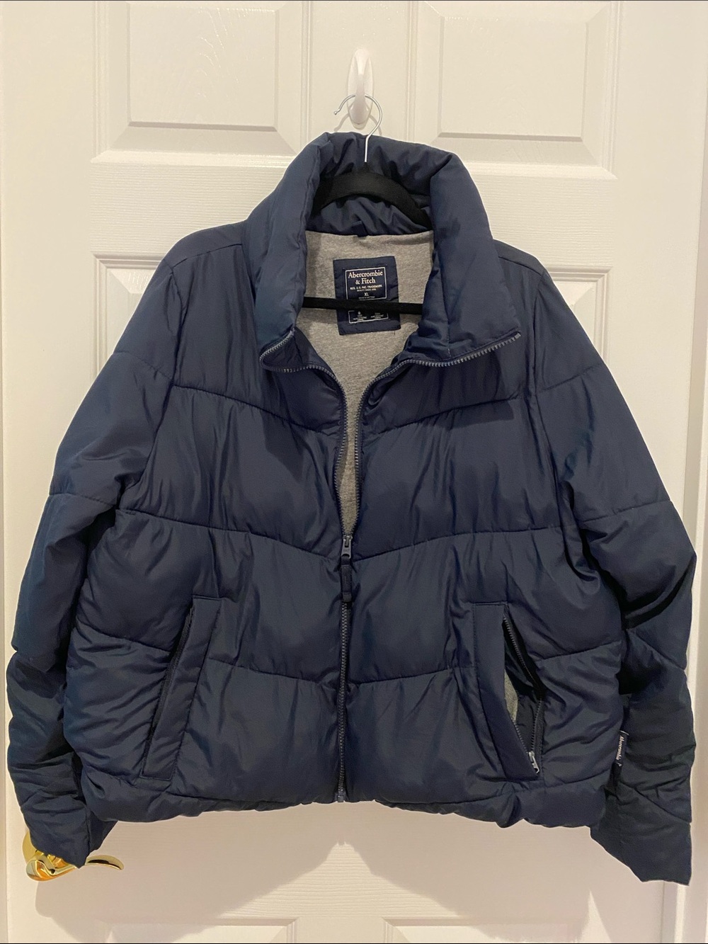 Abercrombie & Fitch Navy Women’s Quilted Puffer Jacket